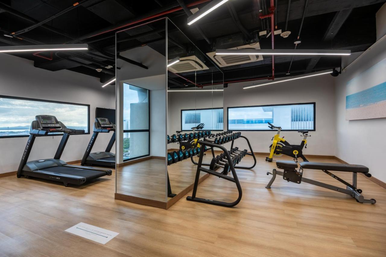 Holiday Inn Express Cartagena Manga By Ihg Екстер'єр фото