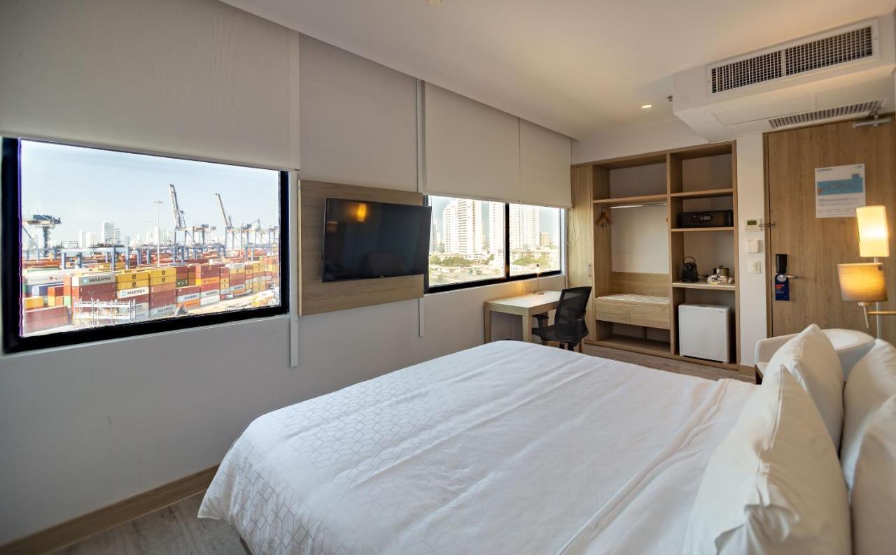 Holiday Inn Express Cartagena Manga By Ihg Екстер'єр фото