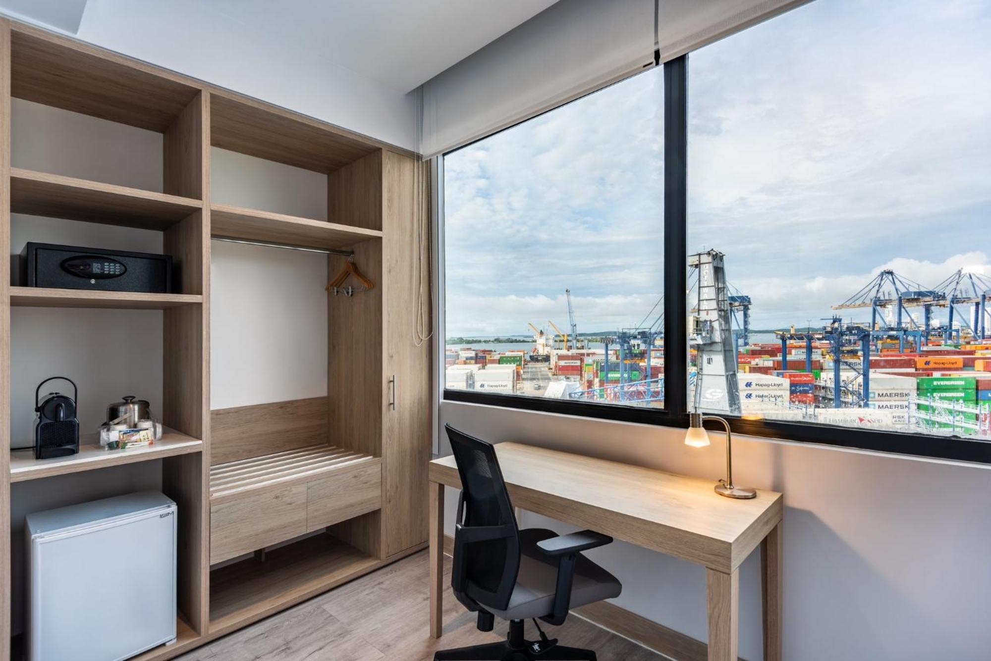 Holiday Inn Express Cartagena Manga By Ihg Екстер'єр фото