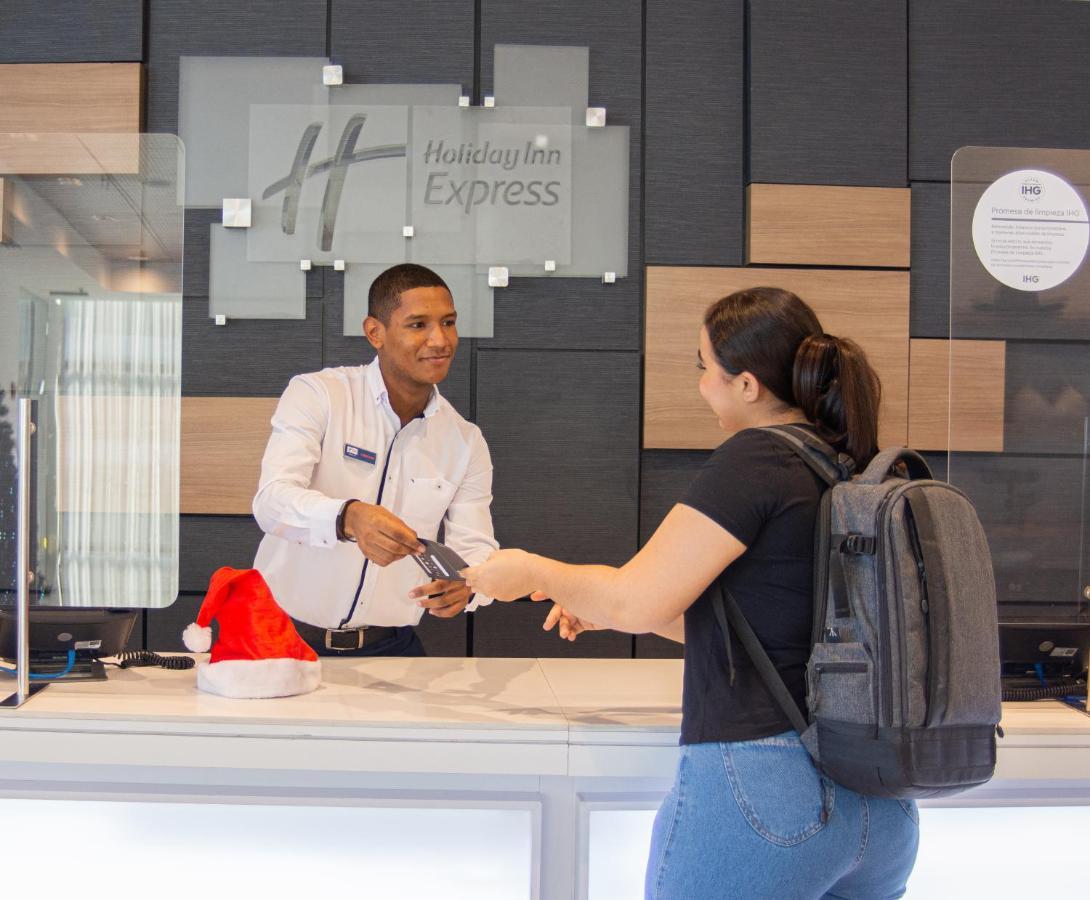 Holiday Inn Express Cartagena Manga By Ihg Екстер'єр фото