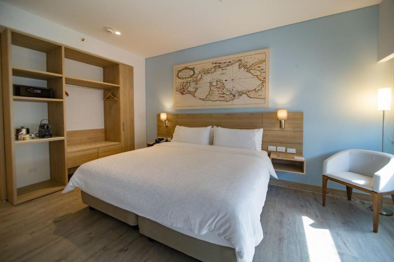 Holiday Inn Express Cartagena Manga By Ihg Екстер'єр фото