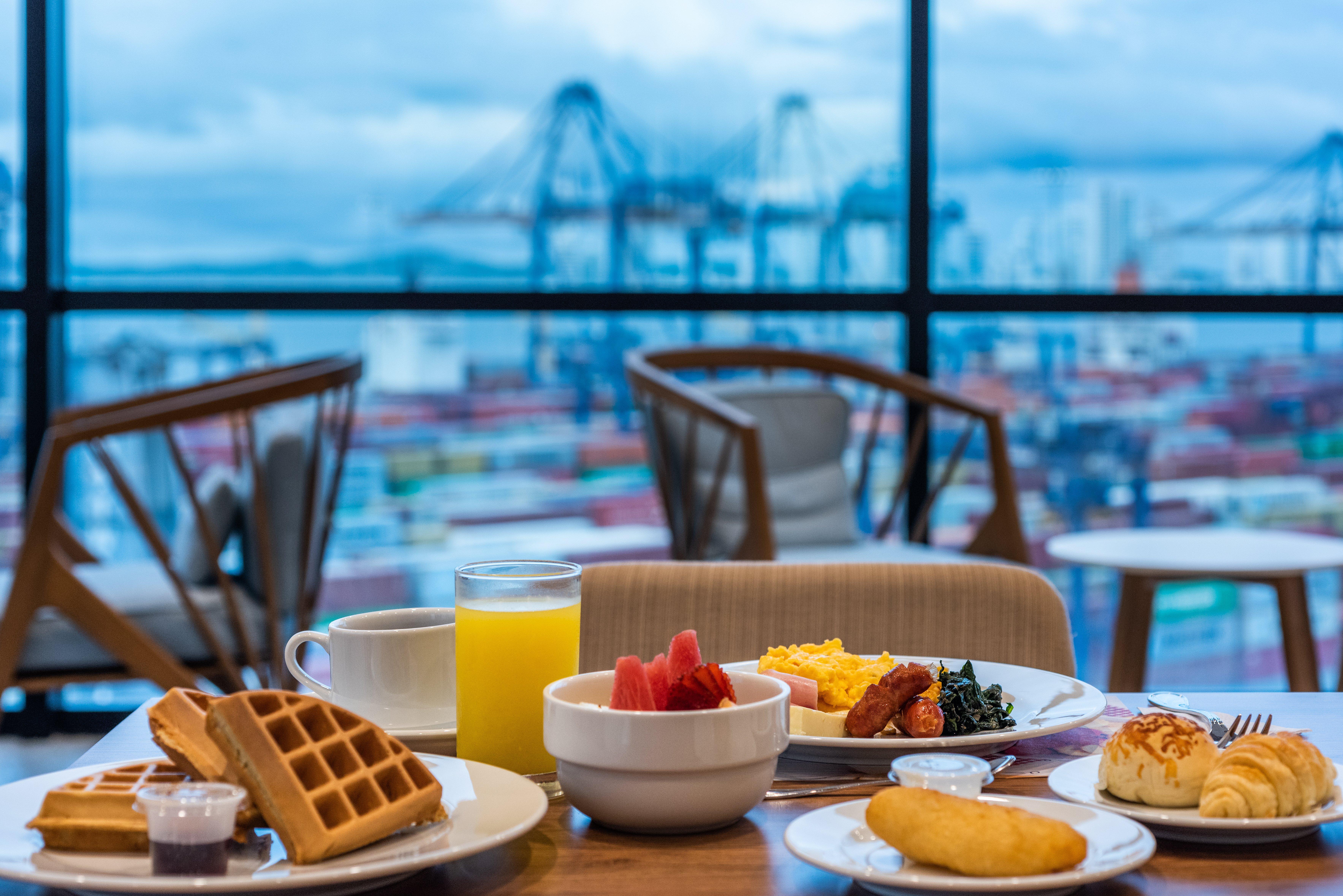 Holiday Inn Express Cartagena Manga By Ihg Екстер'єр фото